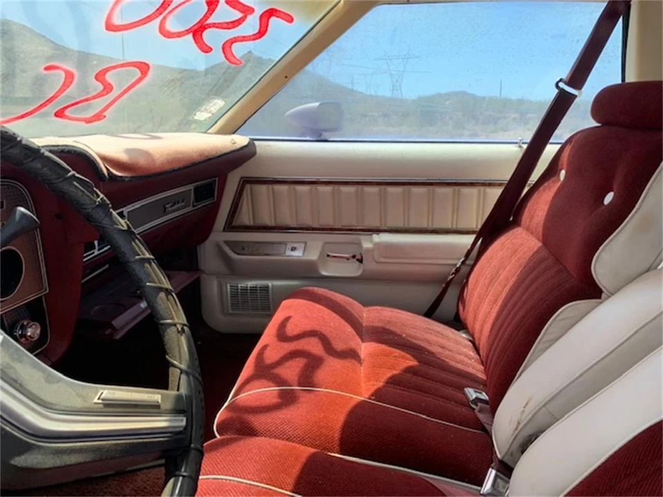 1976 Ford Thunderbird 6th Gen - Image 5 of 12