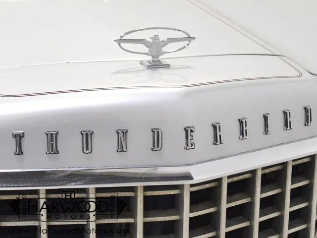 1976 Ford Thunderbird 6th Gen - Image 17 of 31
