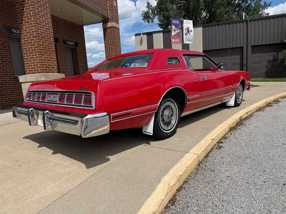 1976 Ford Thunderbird 6th Gen - Image 5 of 15