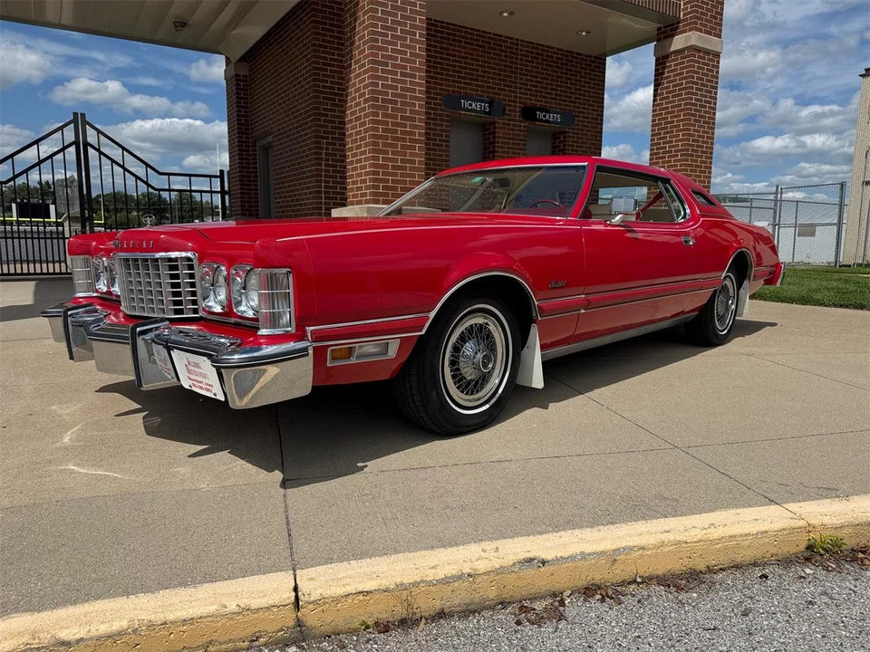 1976 Ford Thunderbird 6th Gen - Image 2 of 15