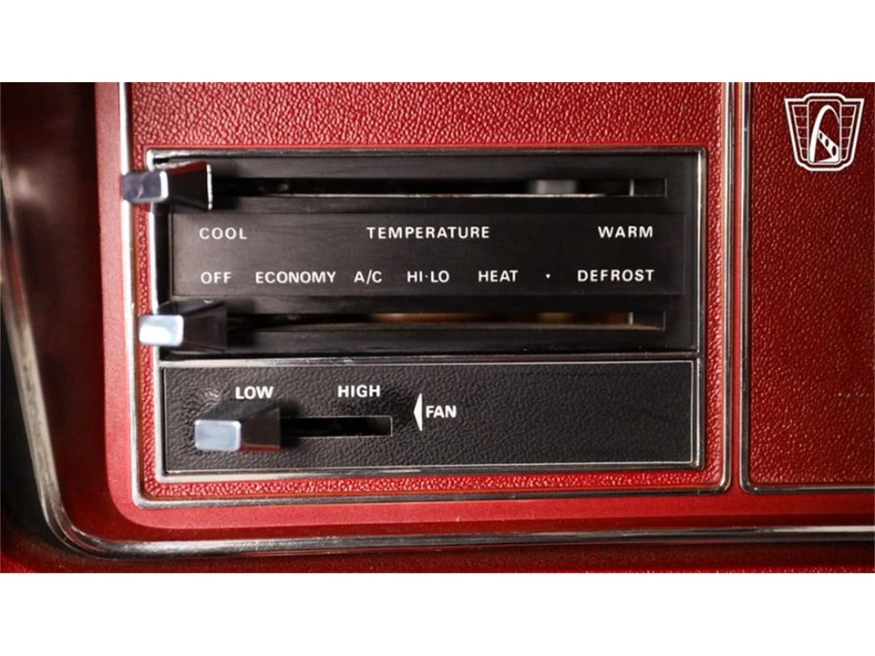 1976 Ford Thunderbird 6th Gen - Image 16 of 31