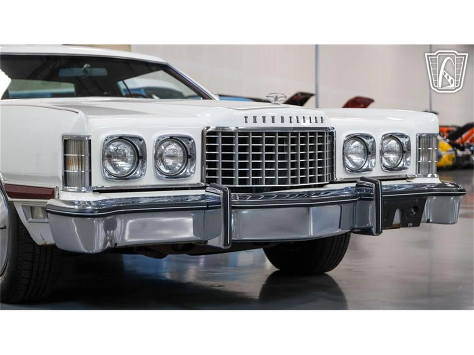 1976 Ford Thunderbird 6th Gen - Image 11 of 31