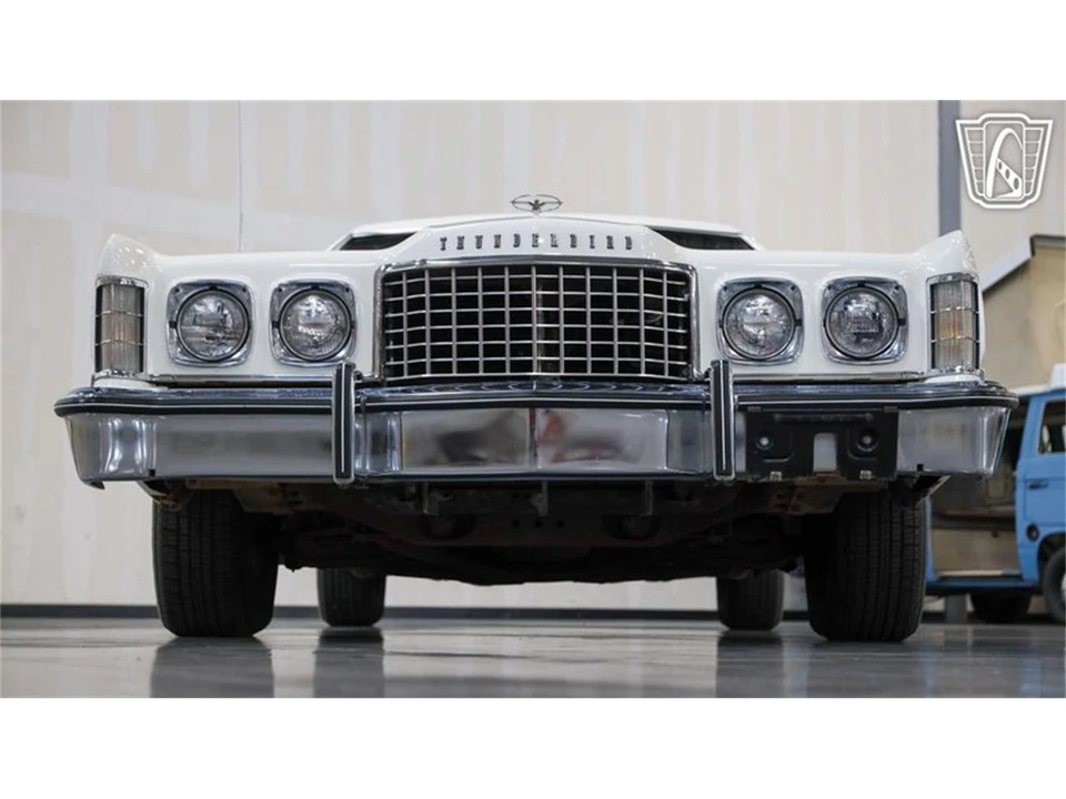 1976 Ford Thunderbird 6th Gen - Image 27 of 31