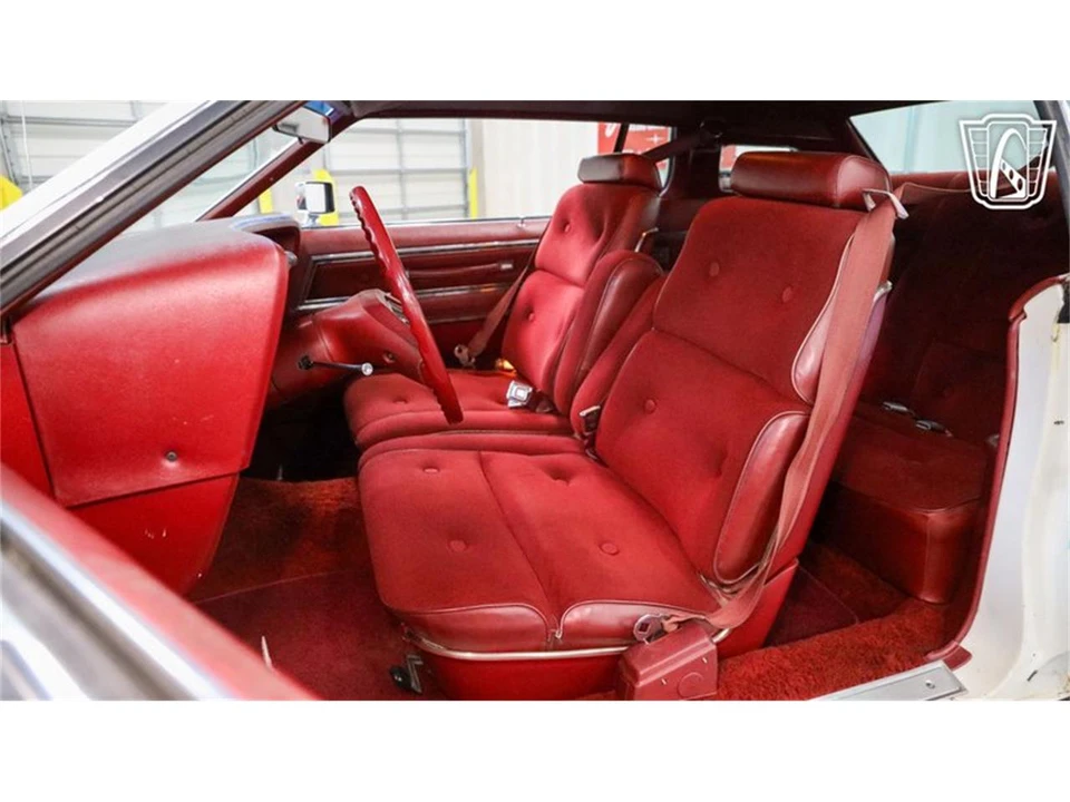 1976 Ford Thunderbird 6th Gen - Image 13 of 31