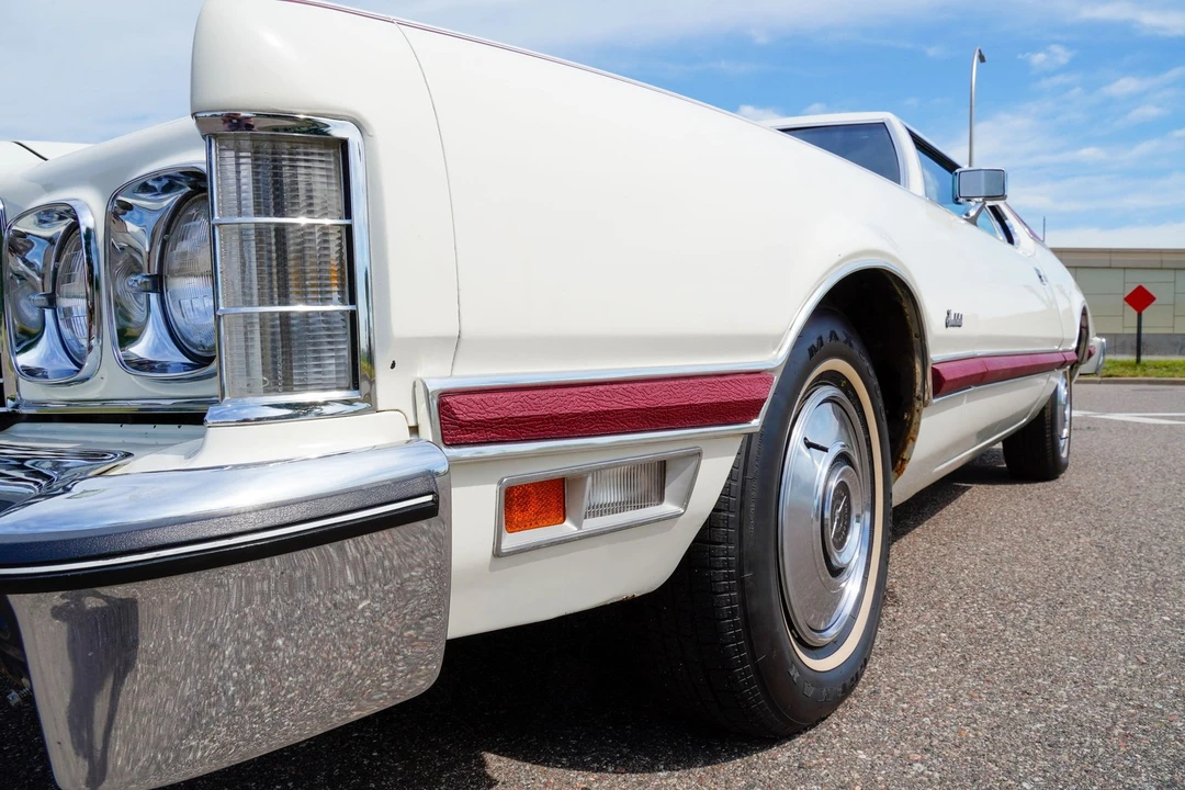 1976 Ford Thunderbird 6th Gen - Image 27 of 31