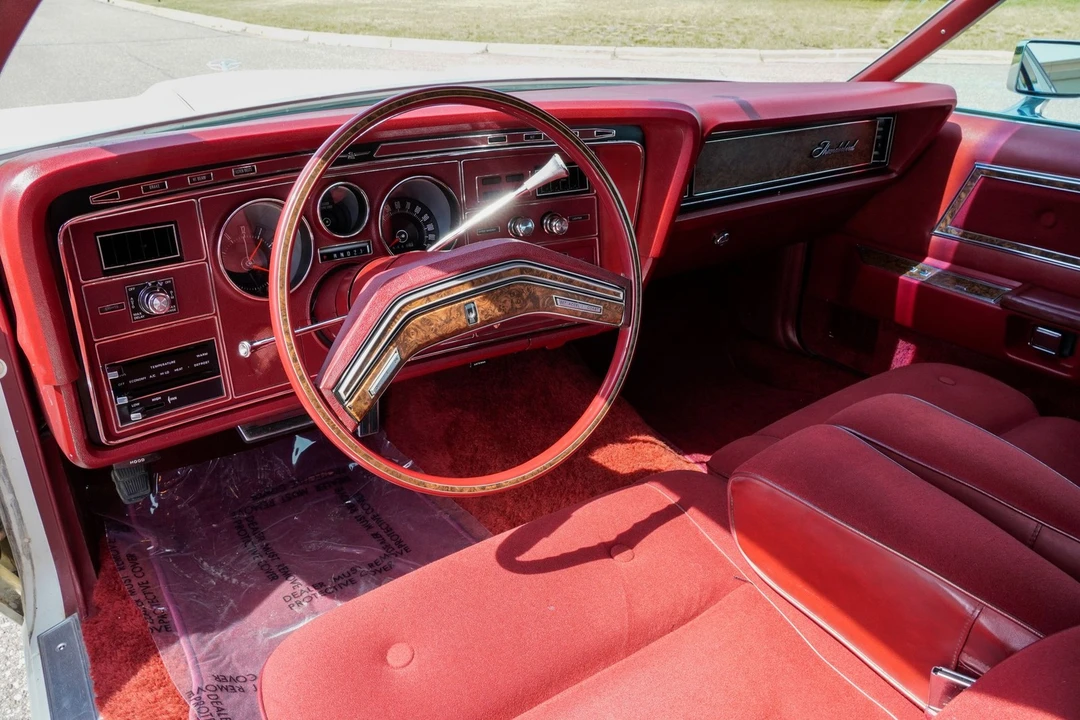 1976 Ford Thunderbird 6th Gen - Image 11 of 31