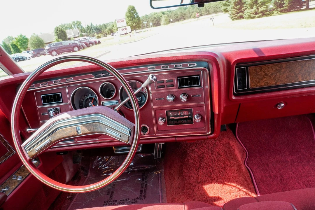 1976 Ford Thunderbird 6th Gen - Image 17 of 31