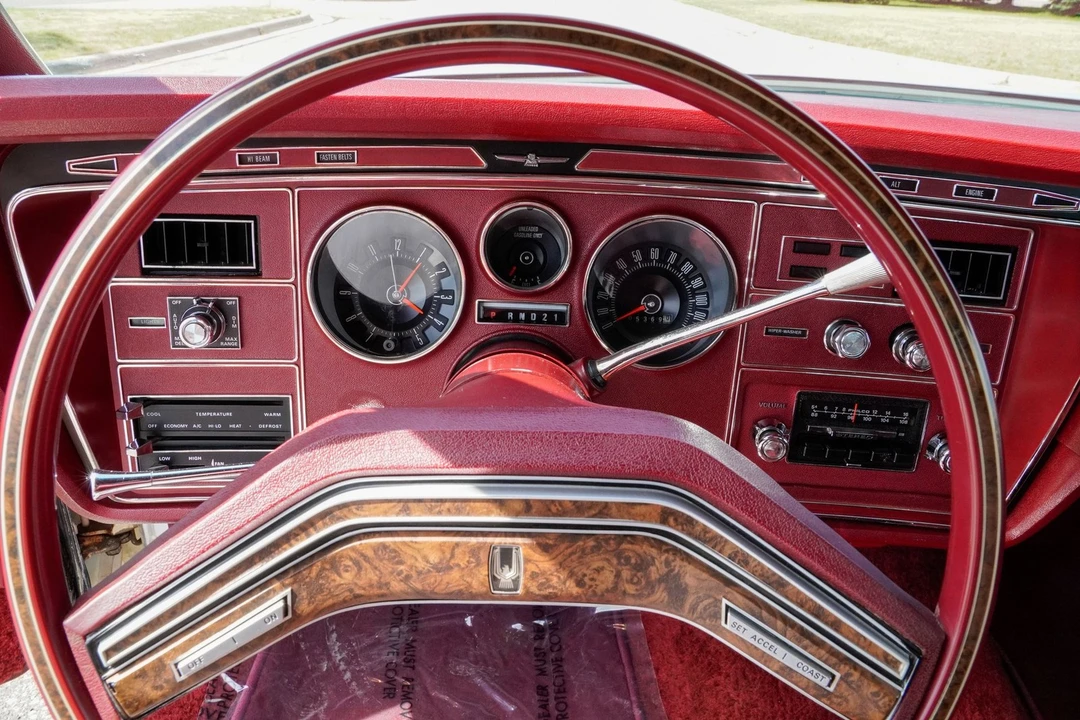 1976 Ford Thunderbird 6th Gen - Image 12 of 31