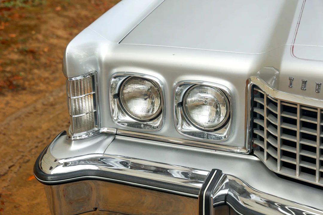 1976 Ford Thunderbird 6th Gen - Image 17 of 31