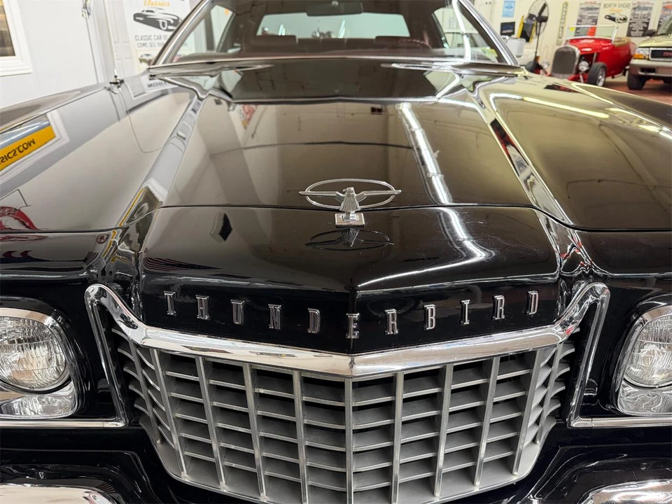 1976 Ford Thunderbird 6th Gen - Image 22 of 31