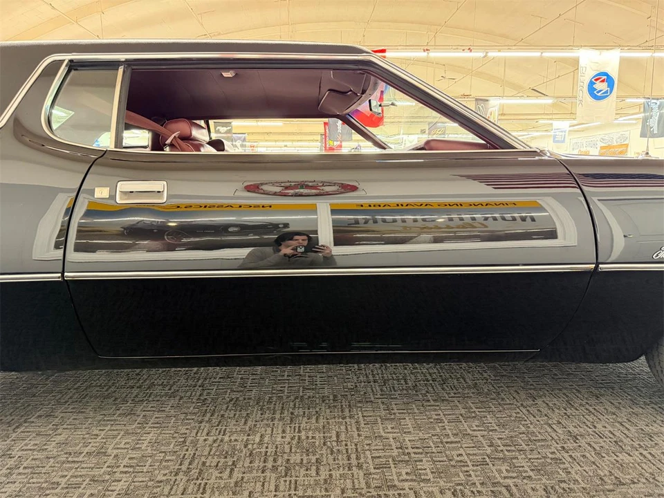 1976 Ford Thunderbird 6th Gen - Image 11 of 31