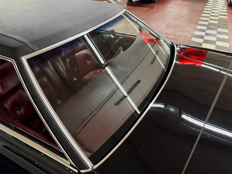 1976 Ford Thunderbird 6th Gen - Image 21 of 31