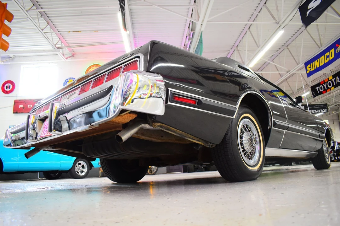1976 Ford Thunderbird 6th Gen - Image 11 of 20