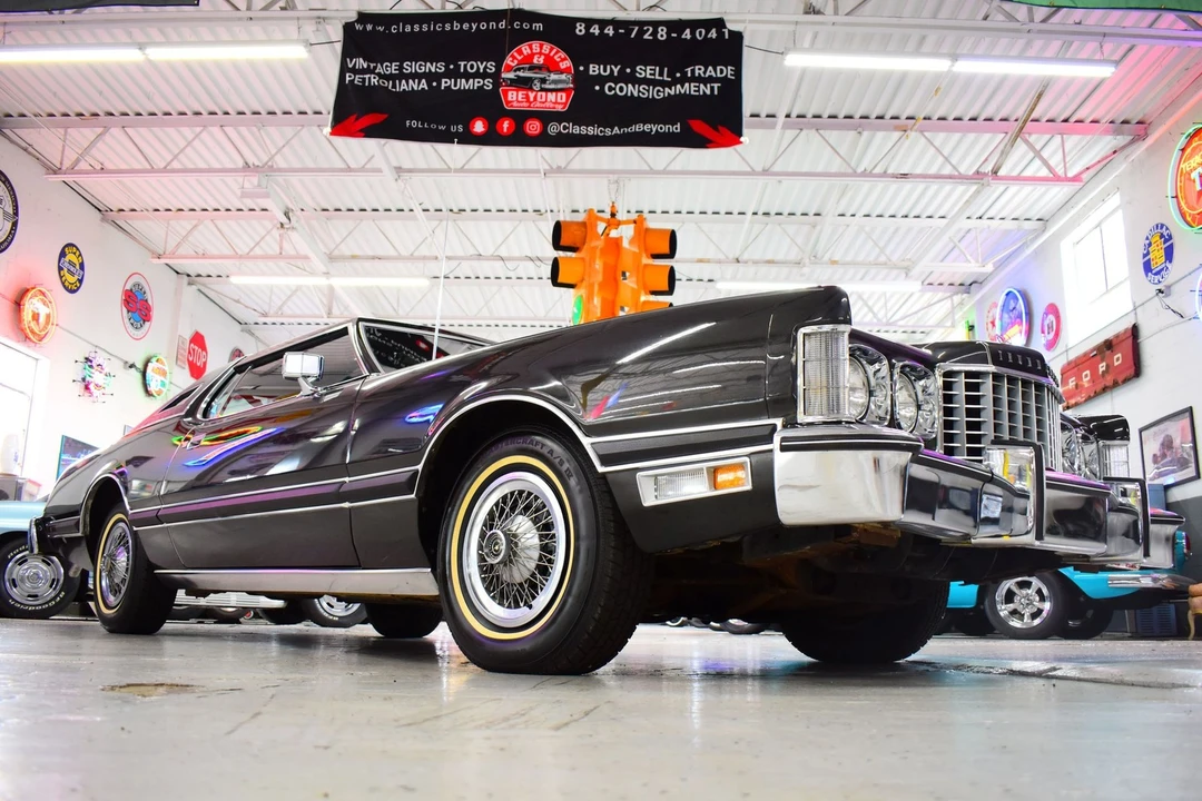 1976 Ford Thunderbird 6th Gen - Image 3 of 20