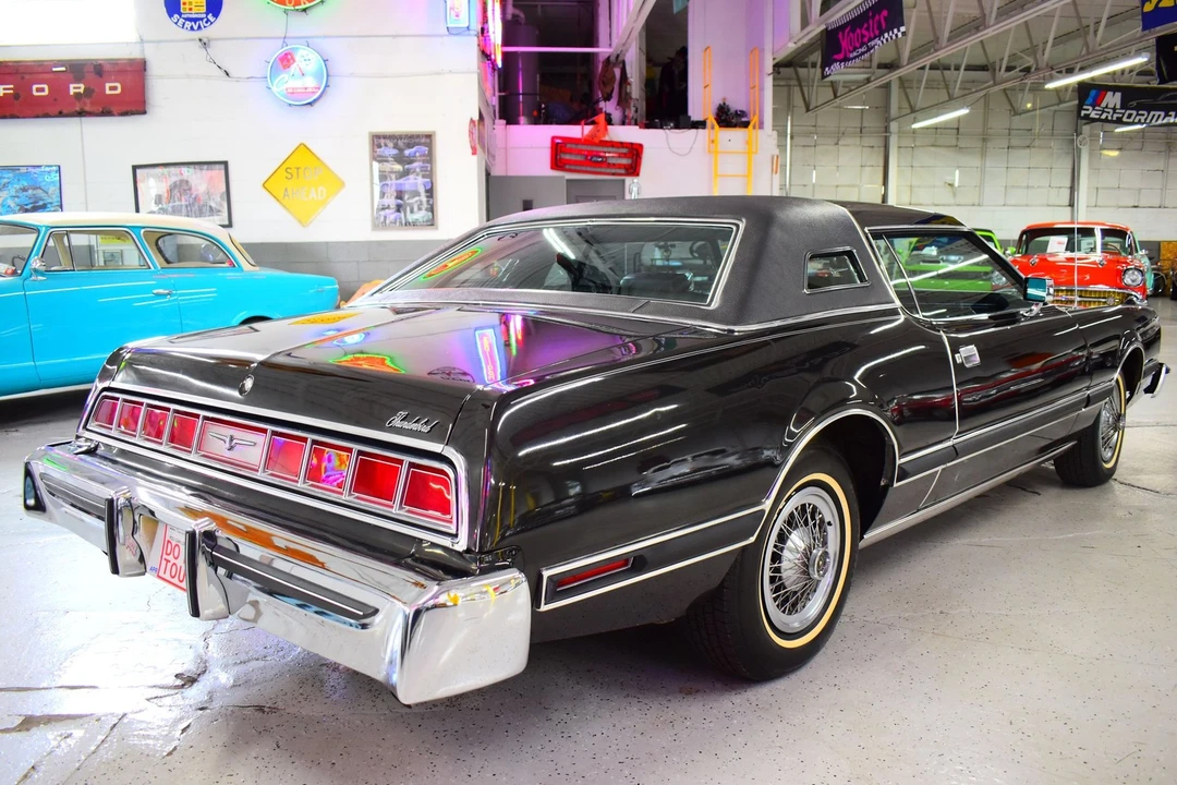 1976 Ford Thunderbird 6th Gen - Image 9 of 20