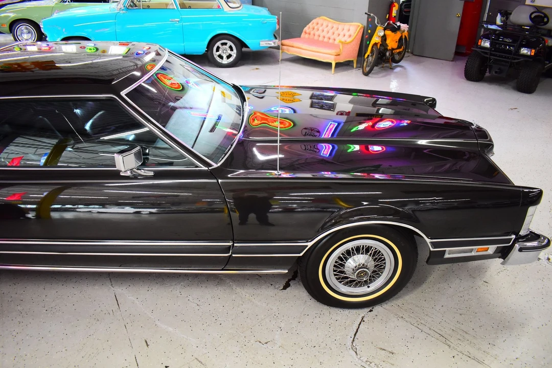 1976 Ford Thunderbird 6th Gen - Image 5 of 20