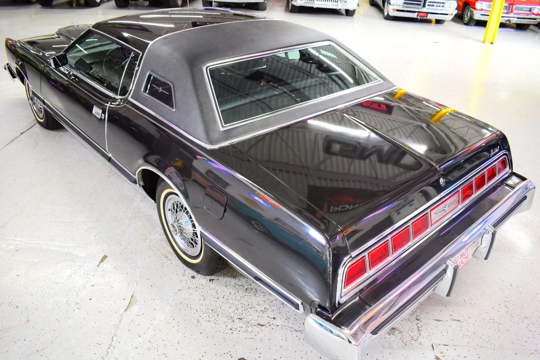 1976 Ford Thunderbird 6th Gen - Image 16 of 20