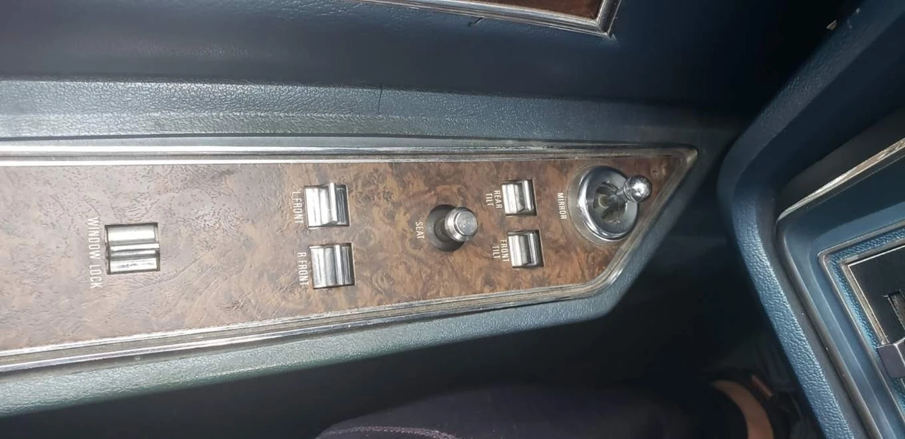 1976 Ford Thunderbird 5th Gen - Image 16 of 19