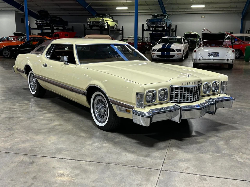 1976 Ford Thunderbird 6th Gen - Image 2 of 2