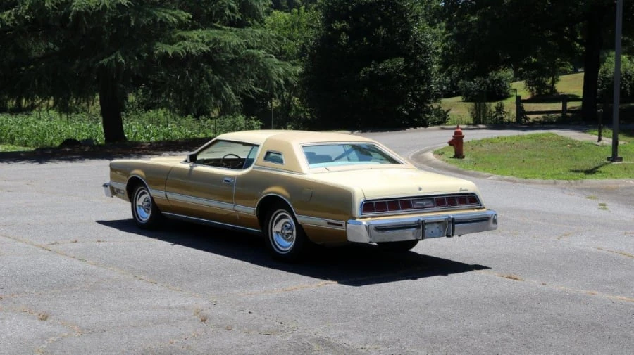 1976 Ford Thunderbird 6th Gen - Image 11 of 12