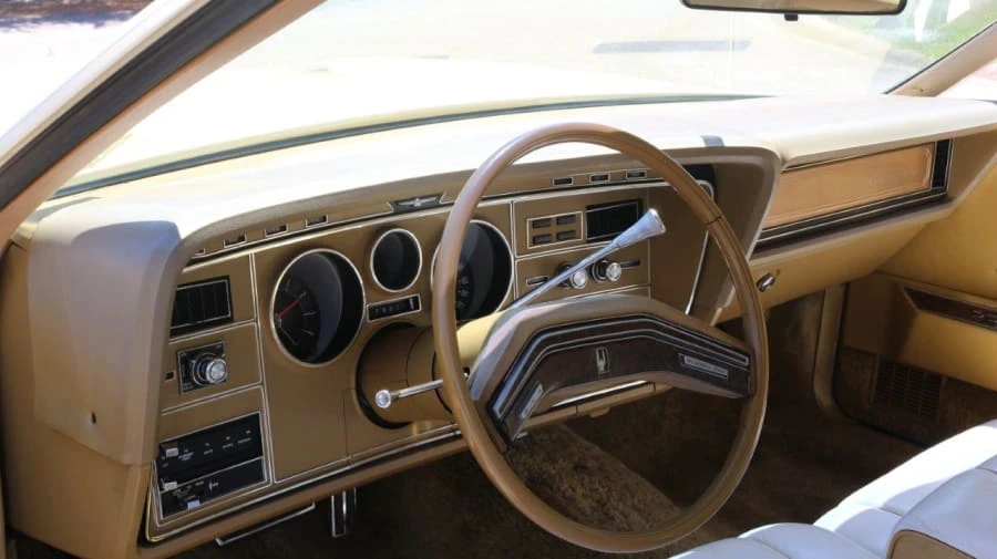 1976 Ford Thunderbird 6th Gen - Image 4 of 12