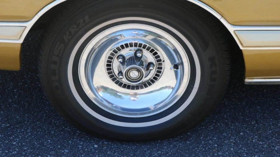 1976 Ford Thunderbird 6th Gen - Image 9 of 12