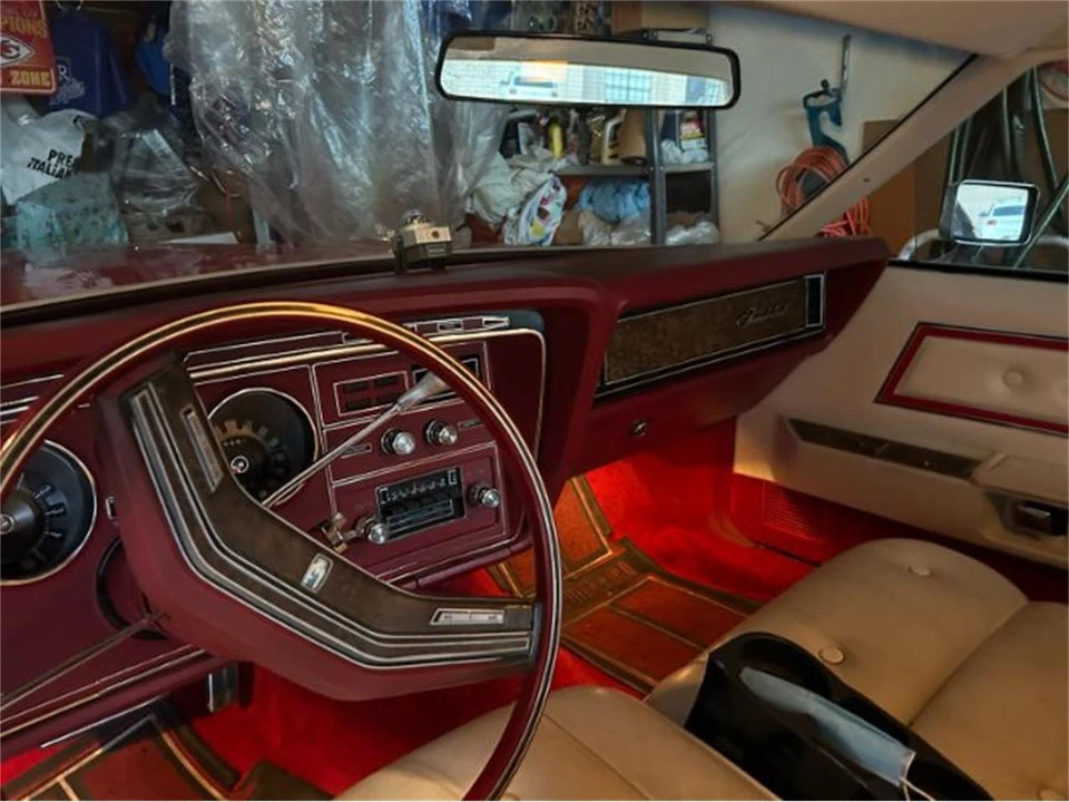 1976 Ford Thunderbird 6th Gen - Image 14 of 21