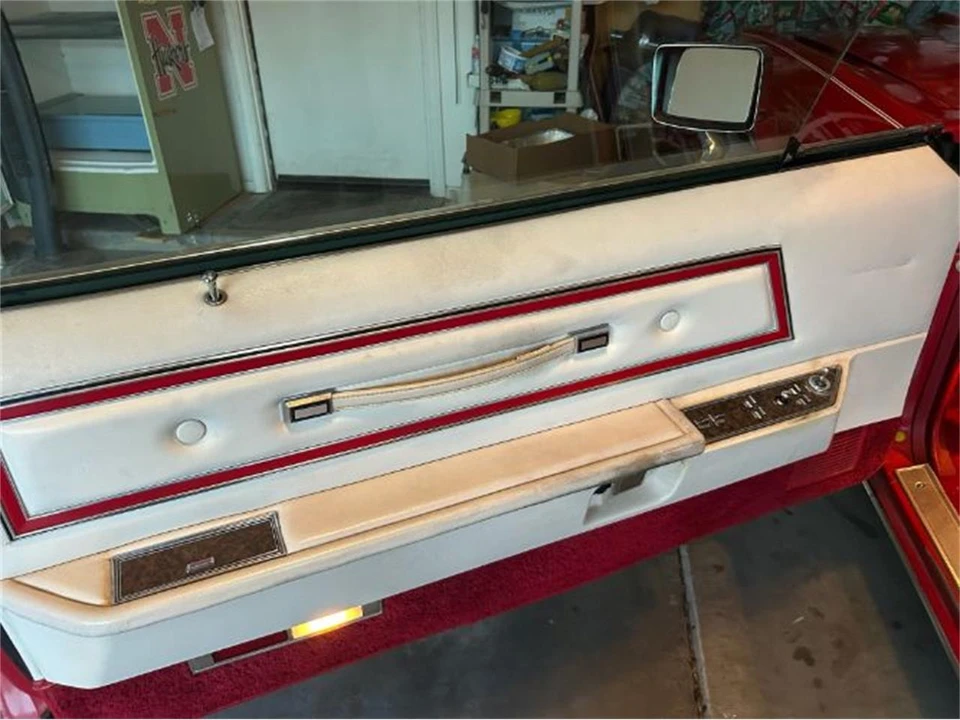 1976 Ford Thunderbird 6th Gen - Image 17 of 21