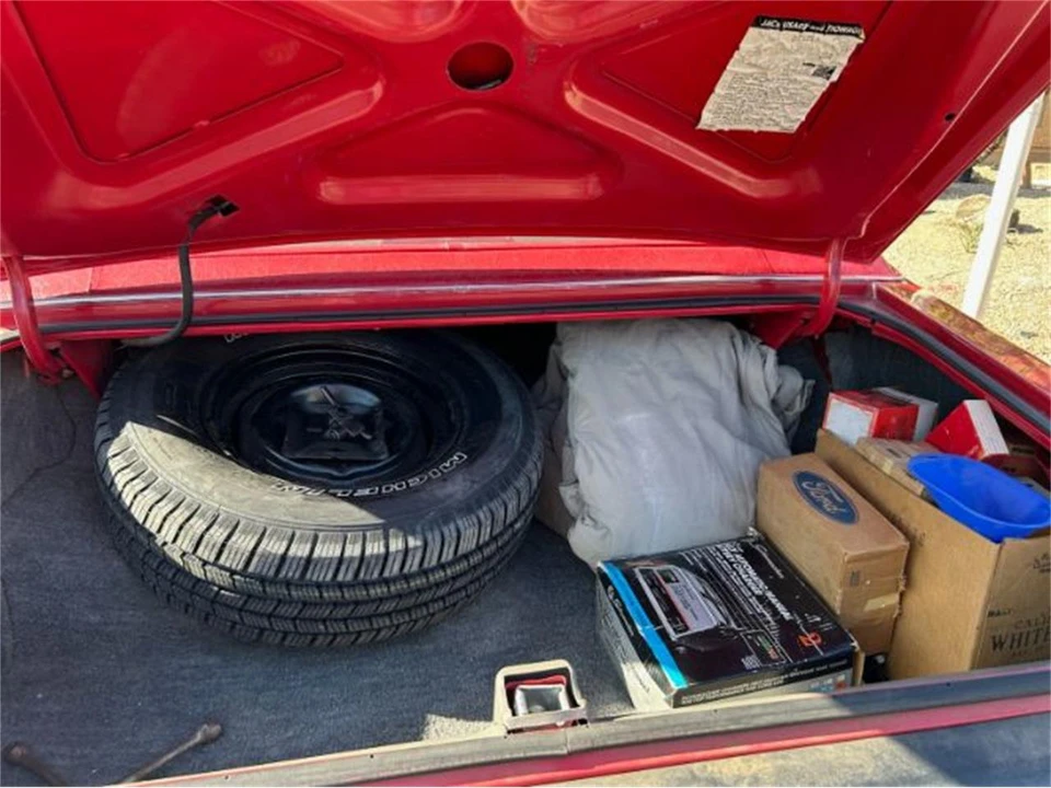 1976 Ford Thunderbird 6th Gen - Image 21 of 21