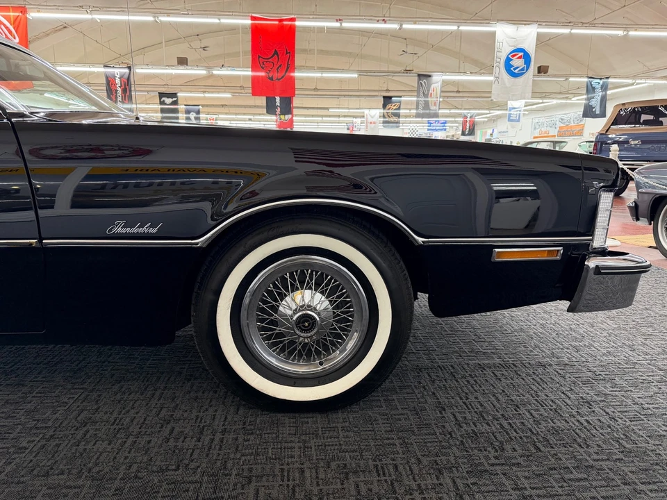 1976 Ford Thunderbird 5th Gen - Image 18 of 21