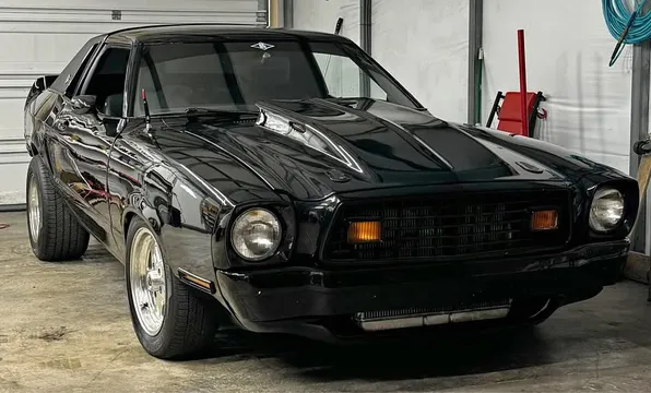 1976 Ford Mustang II Ghia