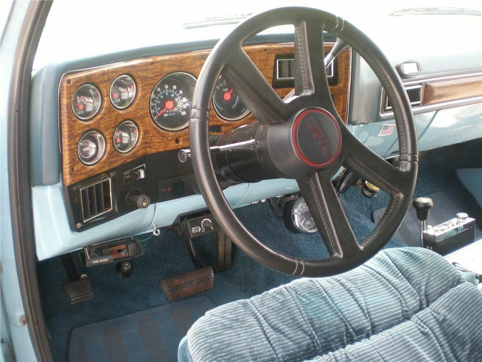 1976 GMC Jimmy 2nd Gen - Image 2 of 3