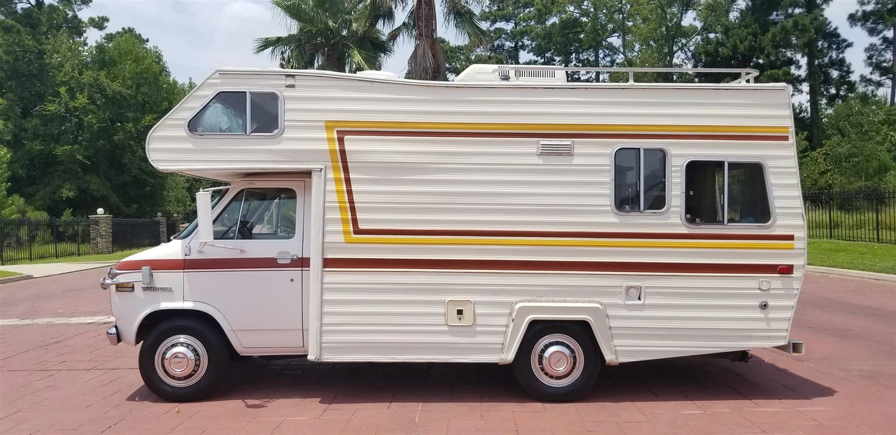 1976 GMC Jimmy 2nd Gen - Image 4 of 31