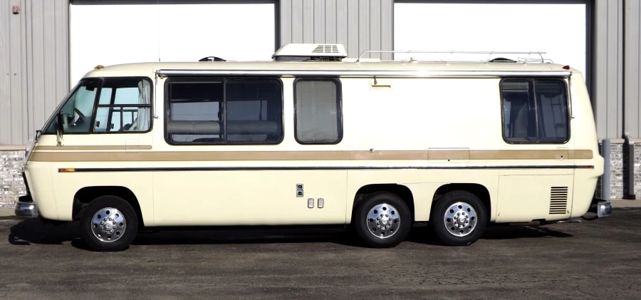 1976 GMC Motorhome - Image 2 of 12