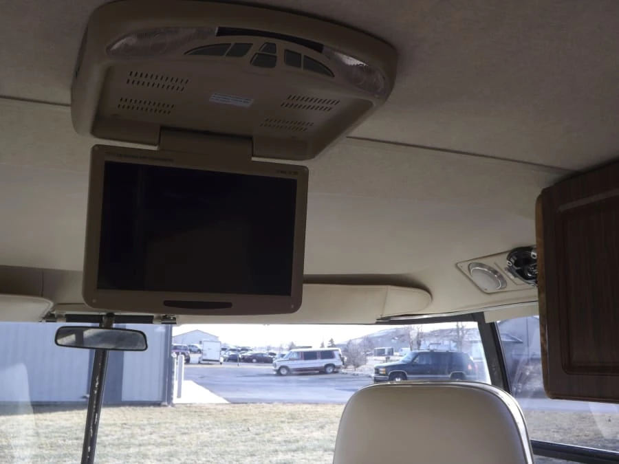1976 GMC Motorhome - Image 8 of 12