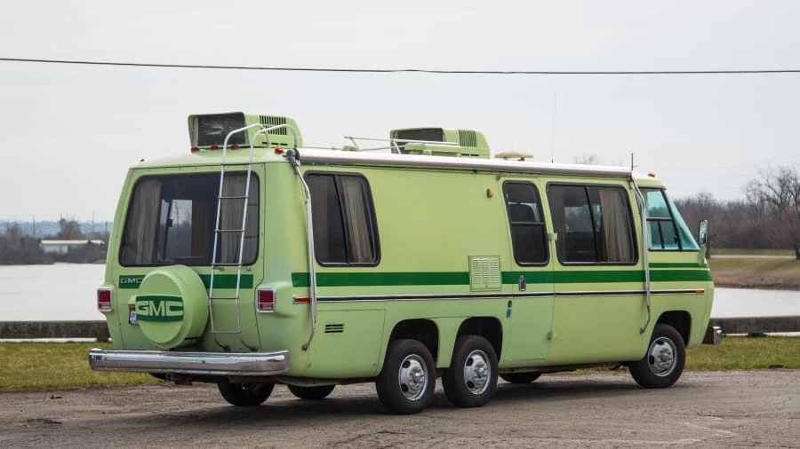 1976 GMC Motorhome - Image 3 of 12