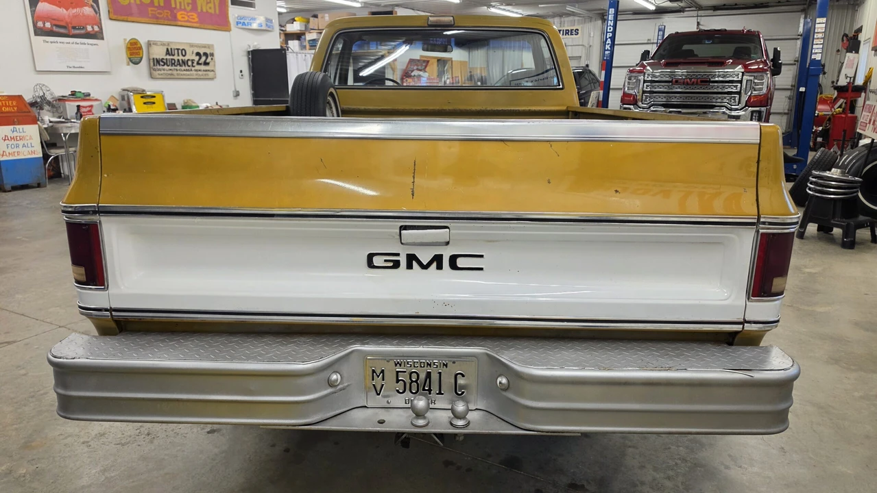 1976 GMC Sierra - Image 10 of 31