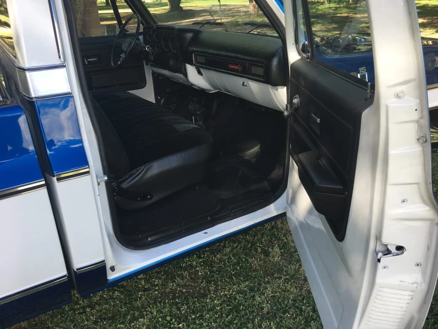 1976 GMC C/K 3rd Gen - Image 5 of 12