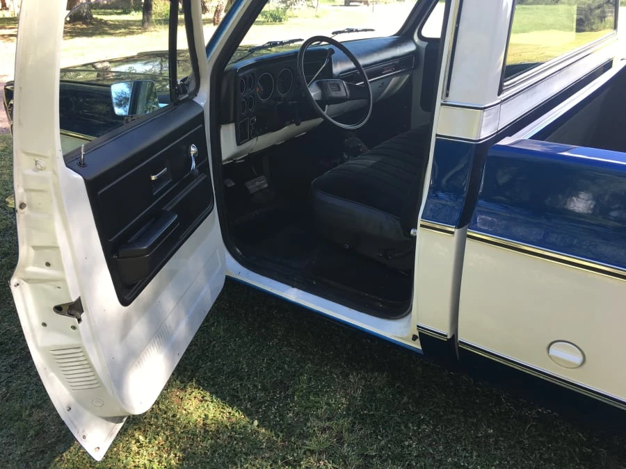 1976 GMC C/K 3rd Gen - Image 3 of 12