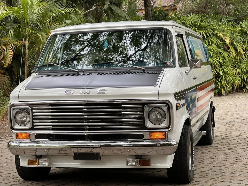 1976 GMC G-series Van - Image 10 of 31