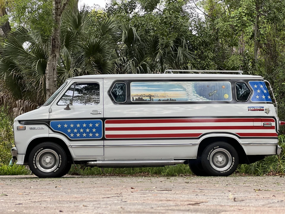 1976 GMC G-series Van - Image 15 of 31
