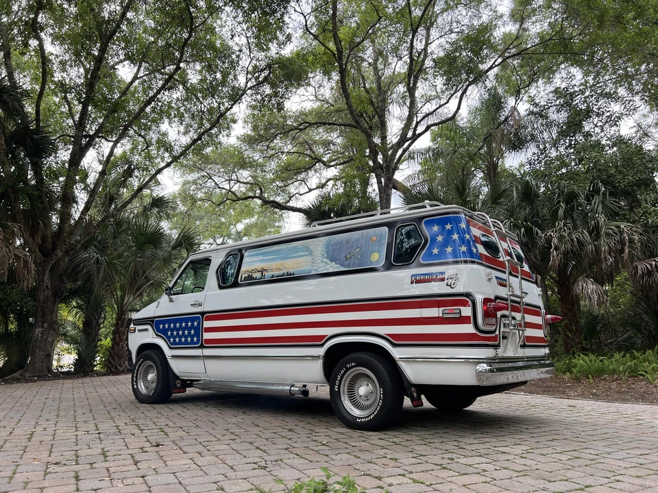 1976 GMC G-series Van - Image 18 of 31
