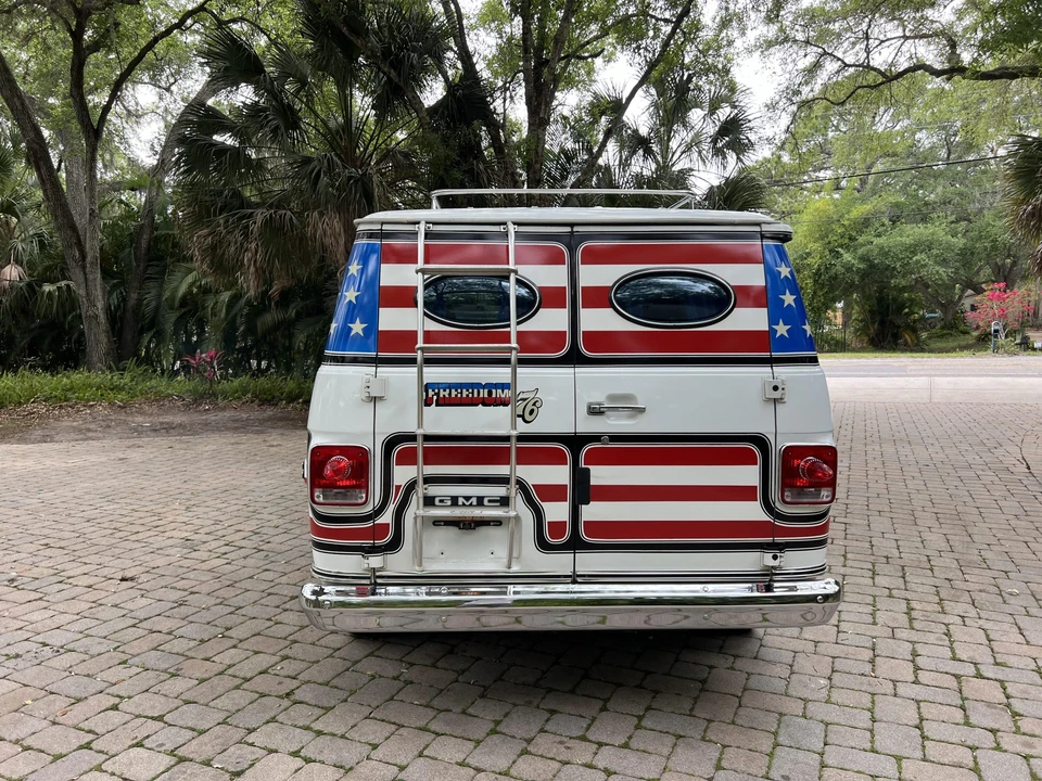 1976 GMC G-series Van - Image 24 of 31