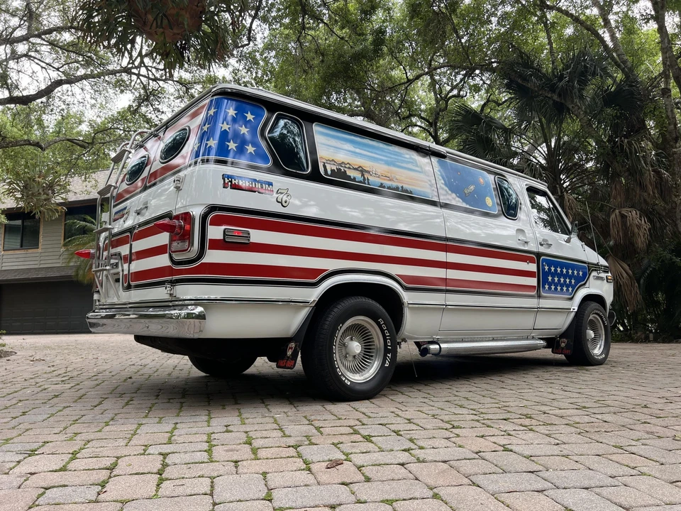 1976 GMC G-series Van - Image 30 of 31