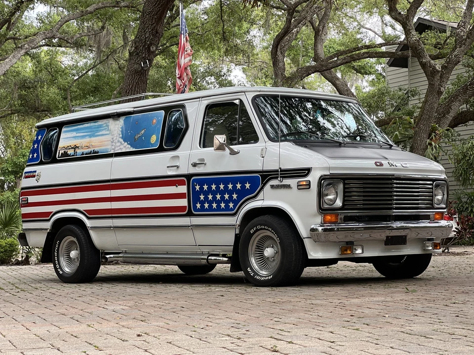 1976 GMC G-series Van - Image 2 of 31