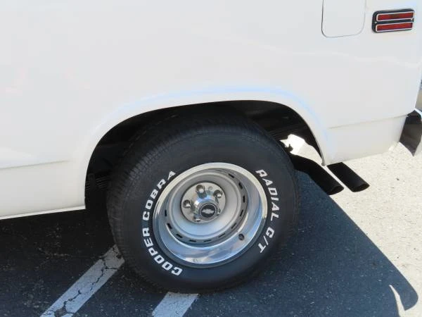 1976 GMC G-series Van - Image 19 of 21