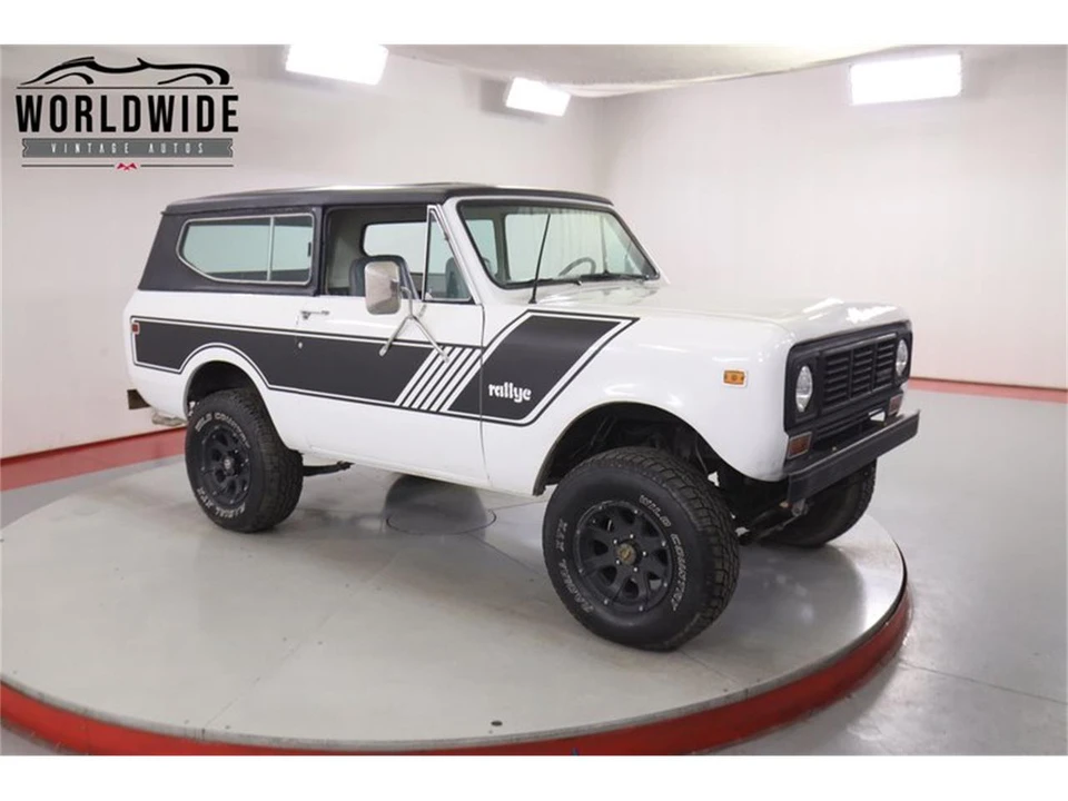 1976 International - Image 2 of 31