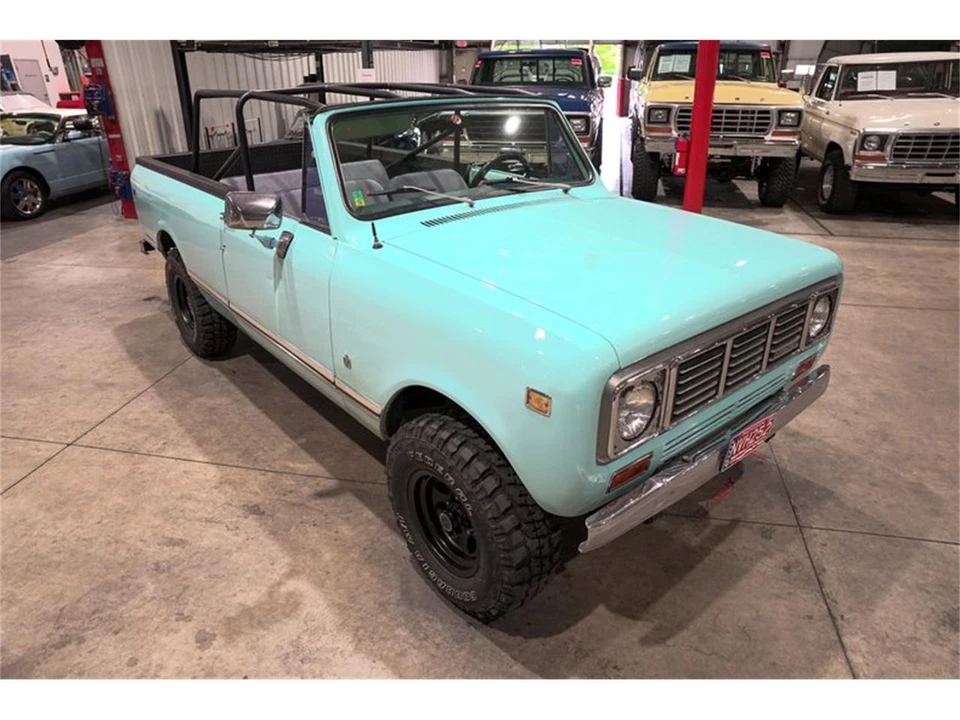 1976 International - Image 14 of 31
