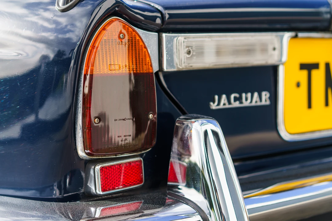 1976 Jaguar XJ Coupe - Image 17 of 31