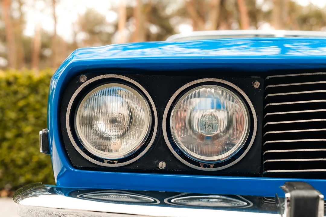 1976 Jensen Interceptor - Image 29 of 31